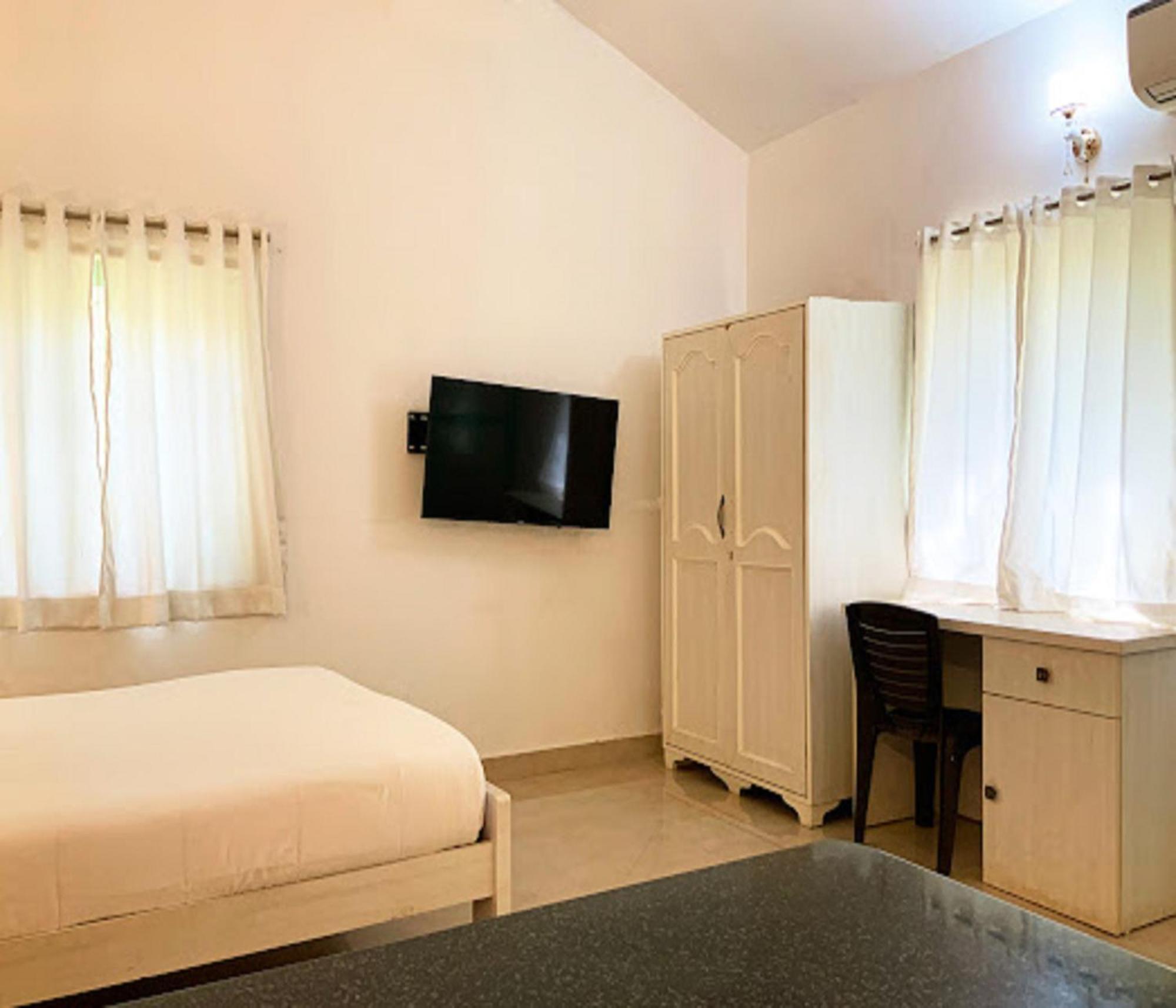 Lar Amorosa Boutique Hotel - Goa Calangute Eksteriør billede