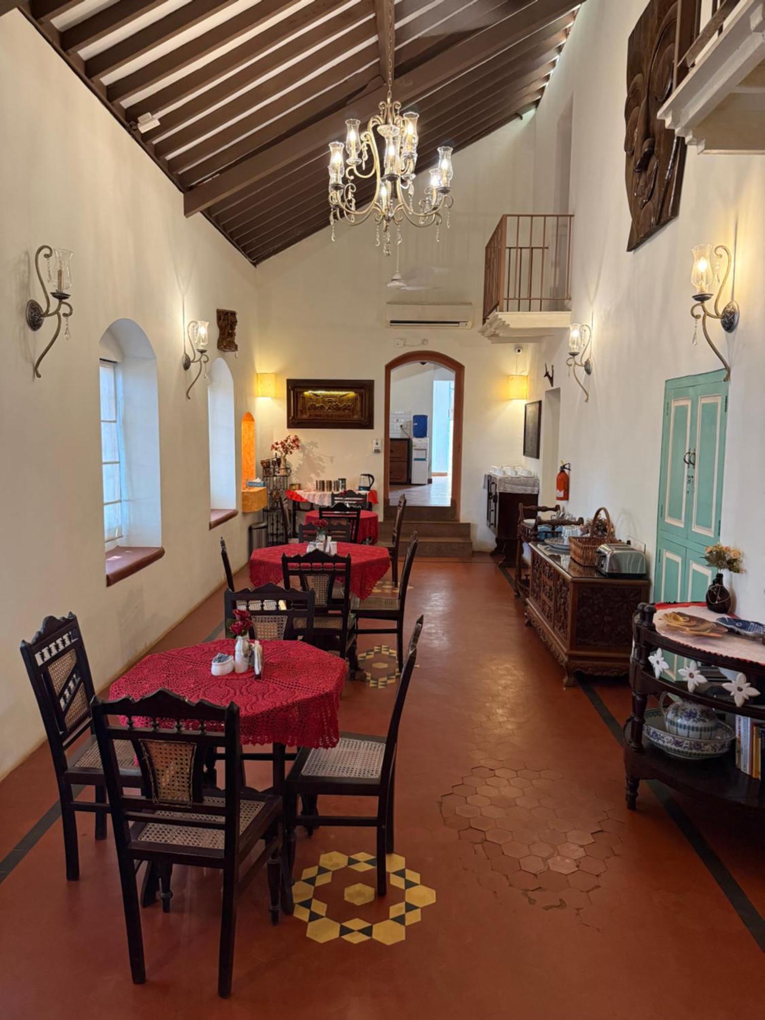 Lar Amorosa Boutique Hotel - Goa Calangute Eksteriør billede