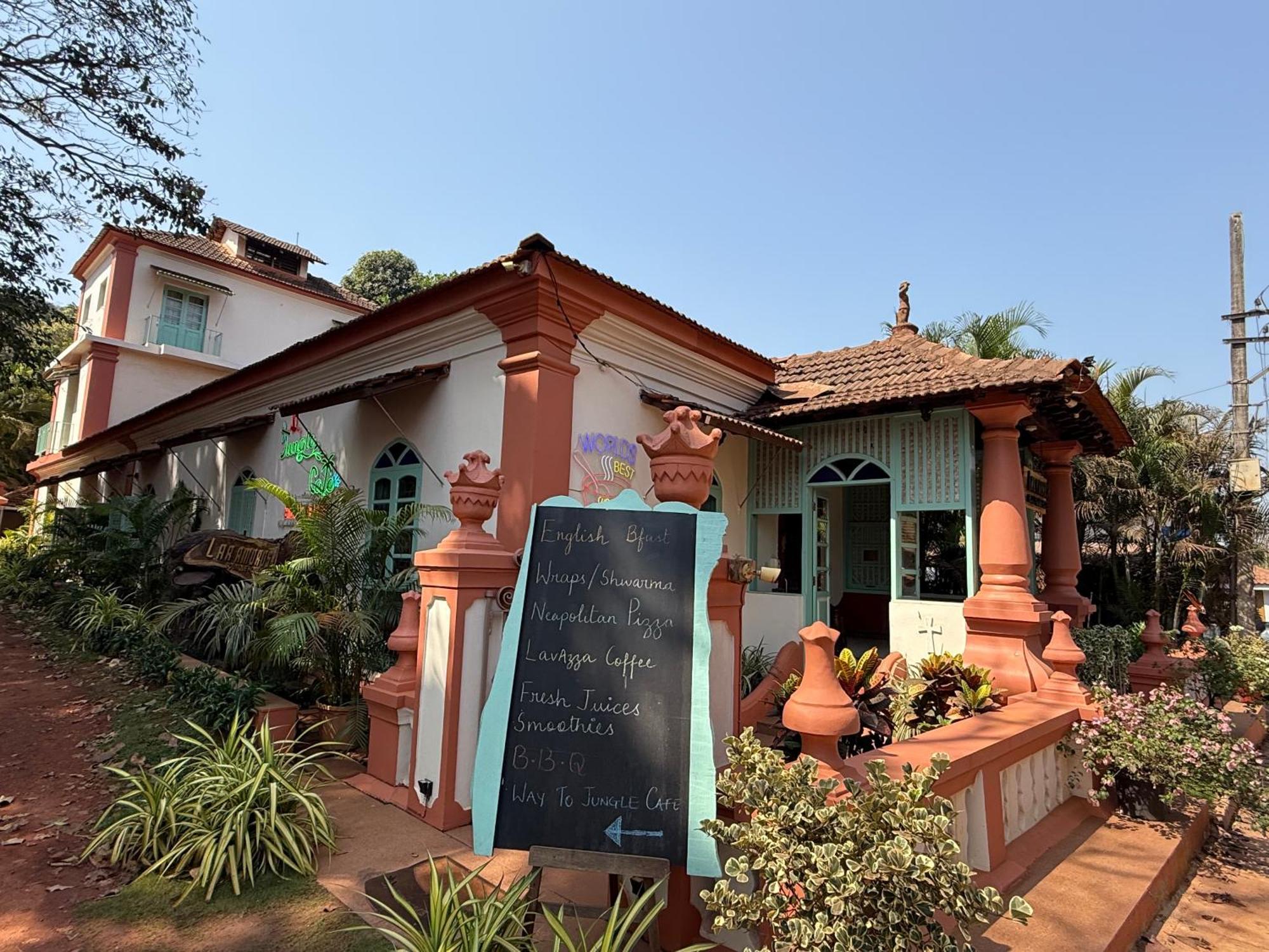 Lar Amorosa Boutique Hotel - Goa Calangute Eksteriør billede