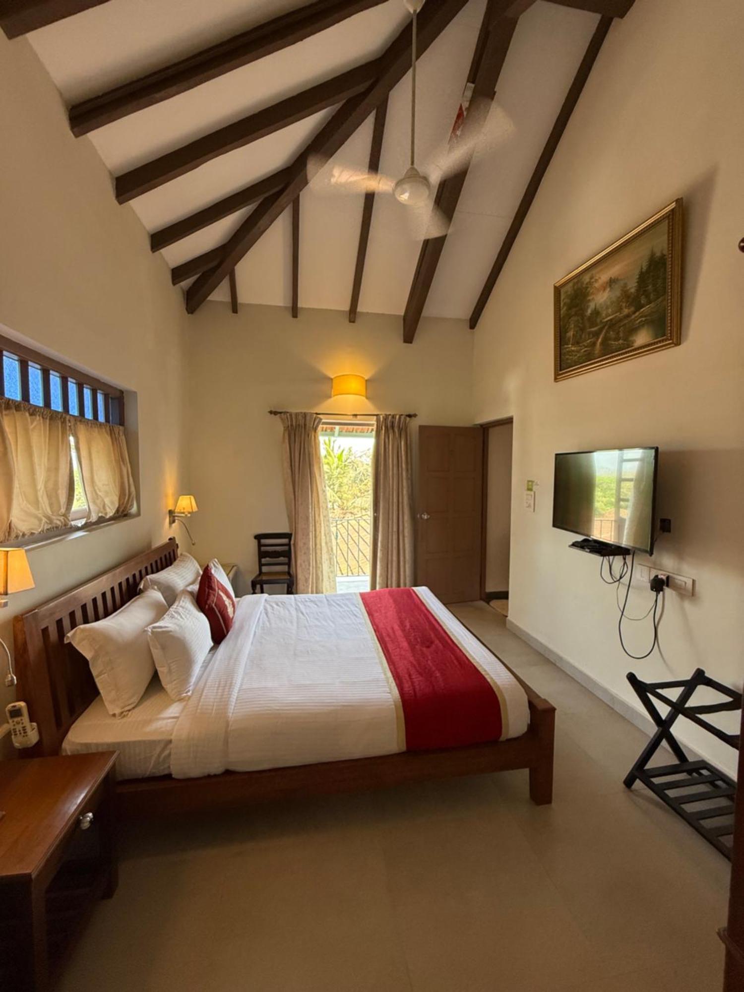 Lar Amorosa Boutique Hotel - Goa Calangute Eksteriør billede