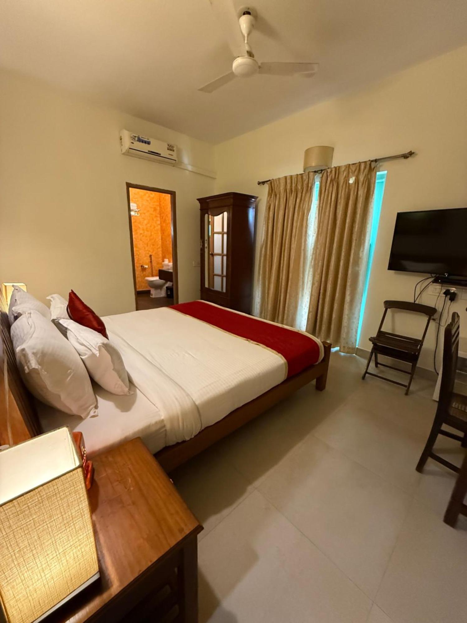 Lar Amorosa Boutique Hotel - Goa Calangute Eksteriør billede