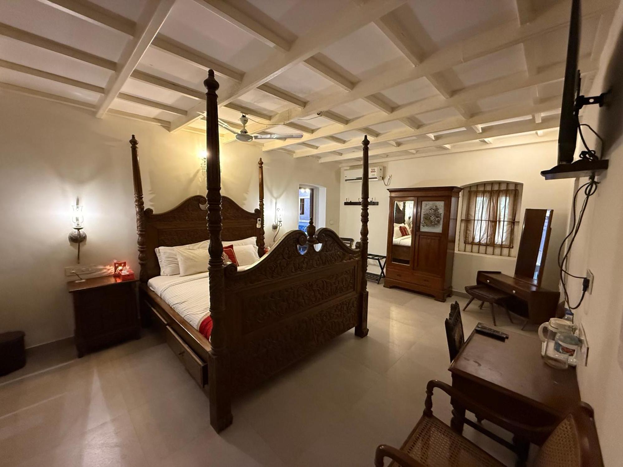 Lar Amorosa Boutique Hotel - Goa Calangute Eksteriør billede