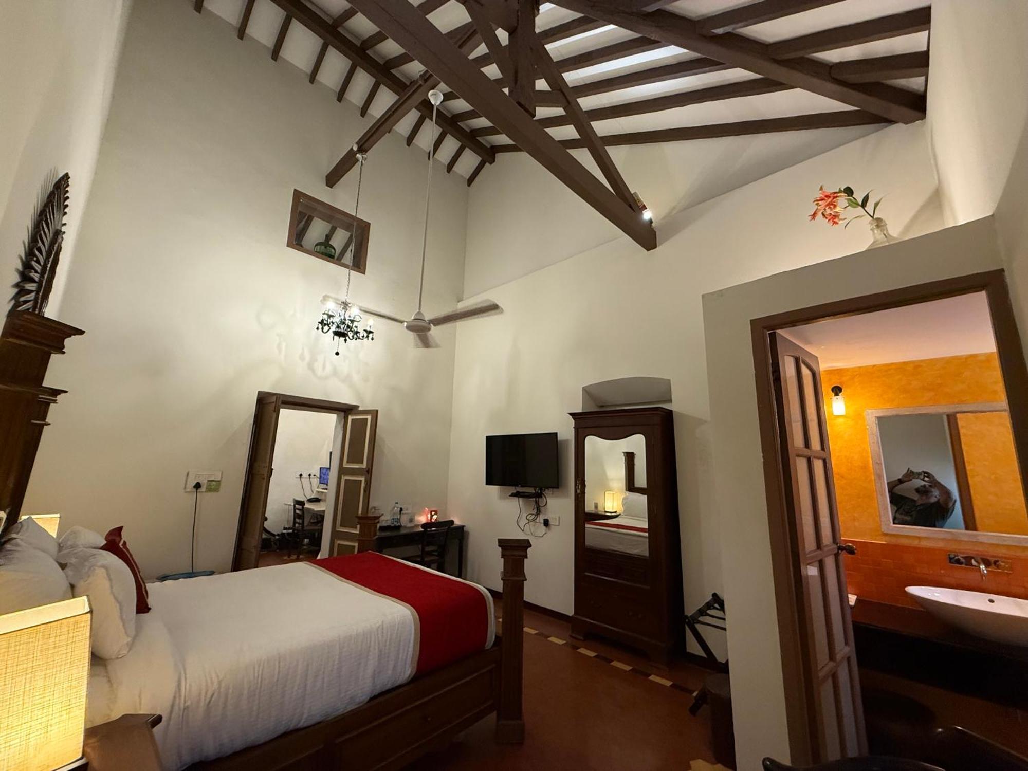 Lar Amorosa Boutique Hotel - Goa Calangute Eksteriør billede